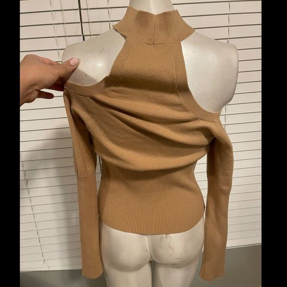 JONATHAN SIMKHAI Lila Cold-Shoulder Rib Knit Top - Picture 6 of 8